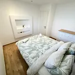 A Quiet And Cozy Apartment In Eilat